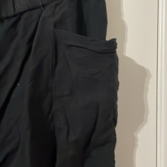 H&M Women's Black Shorts Size L - Picture 5 of 5